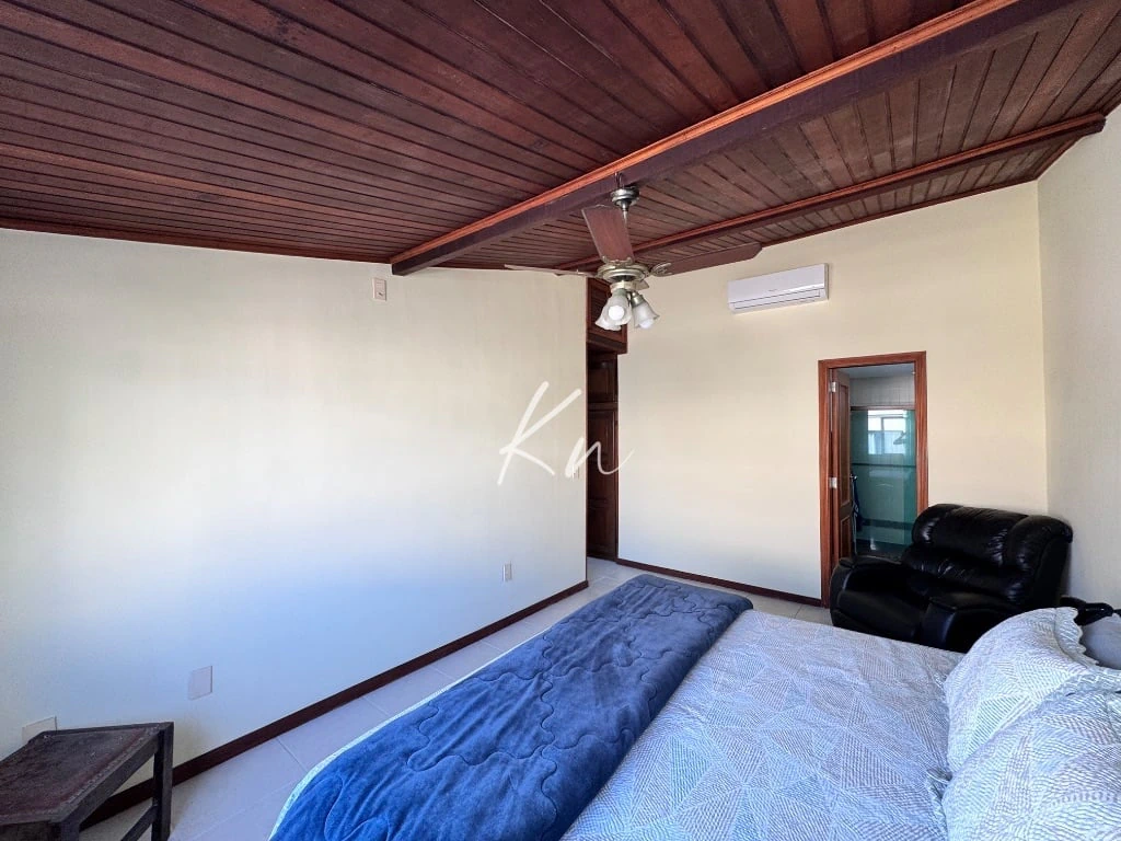 Furnished apartment, 254 m², with a grill on the balcony — photo 4