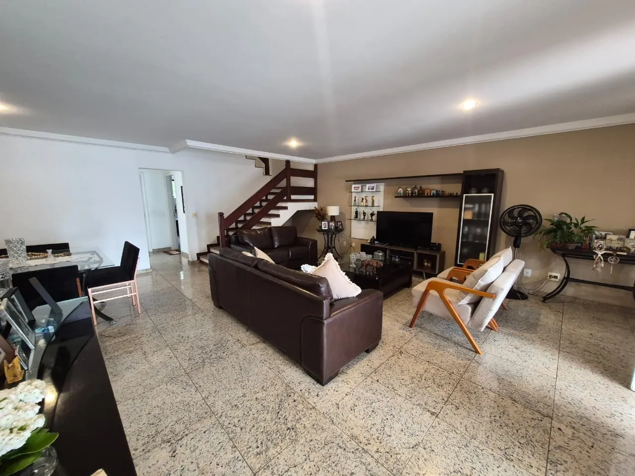 Furnished house for rent with 4 bedrooms and 5 bathrooms — photo 12