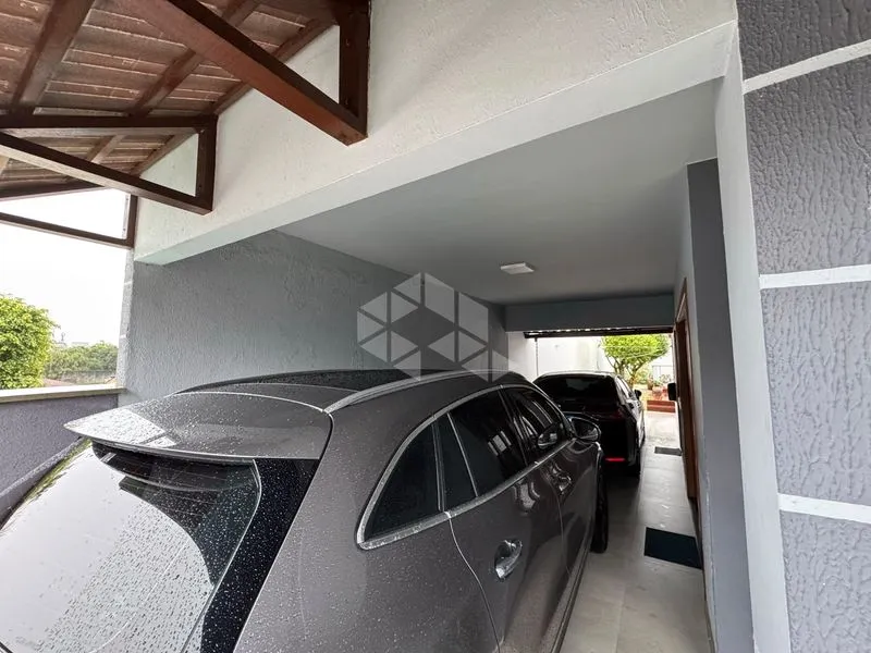 238 m² house with a home office and a dishwasher — photo 32