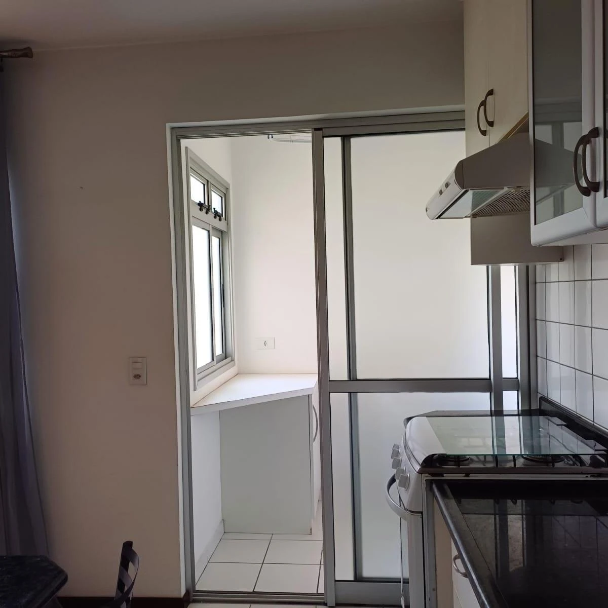 One-bedroom apartment with a washing machine in Curitiba — photo 20
