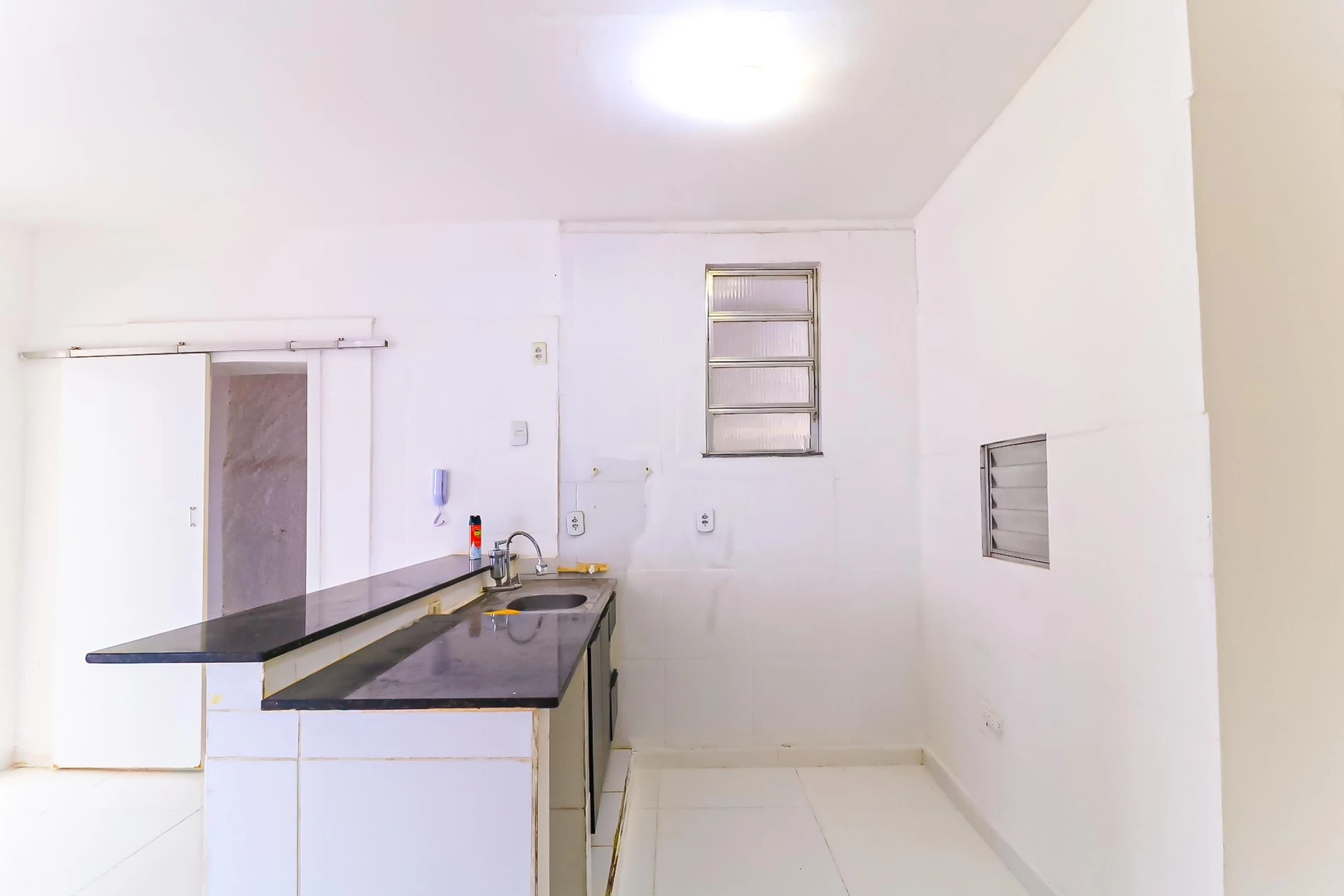 2-bedroom apartment with a gas stove — photo 6