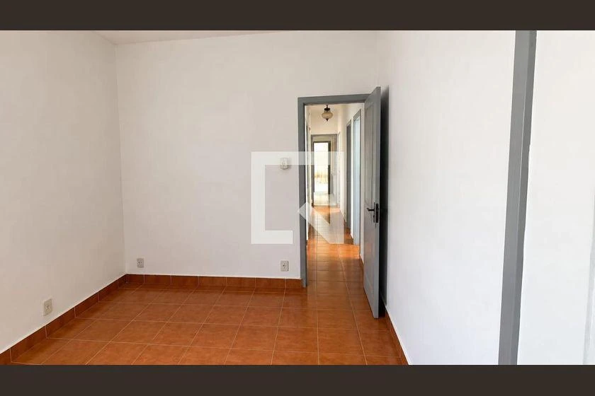 3-bedroom apartment, 1 with its own bathroom, 90 m² — photo 30