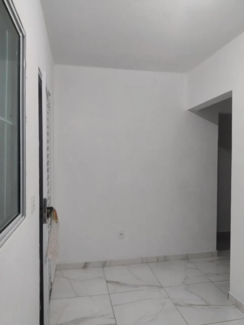 1-bedroom apartment with separate kitchen and parking — photo 5