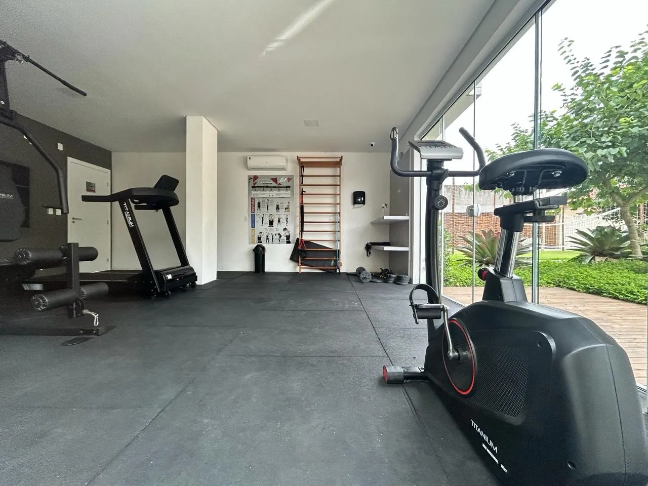 3-bedroom apartment with a washing machine in Florianópolis — photo 34