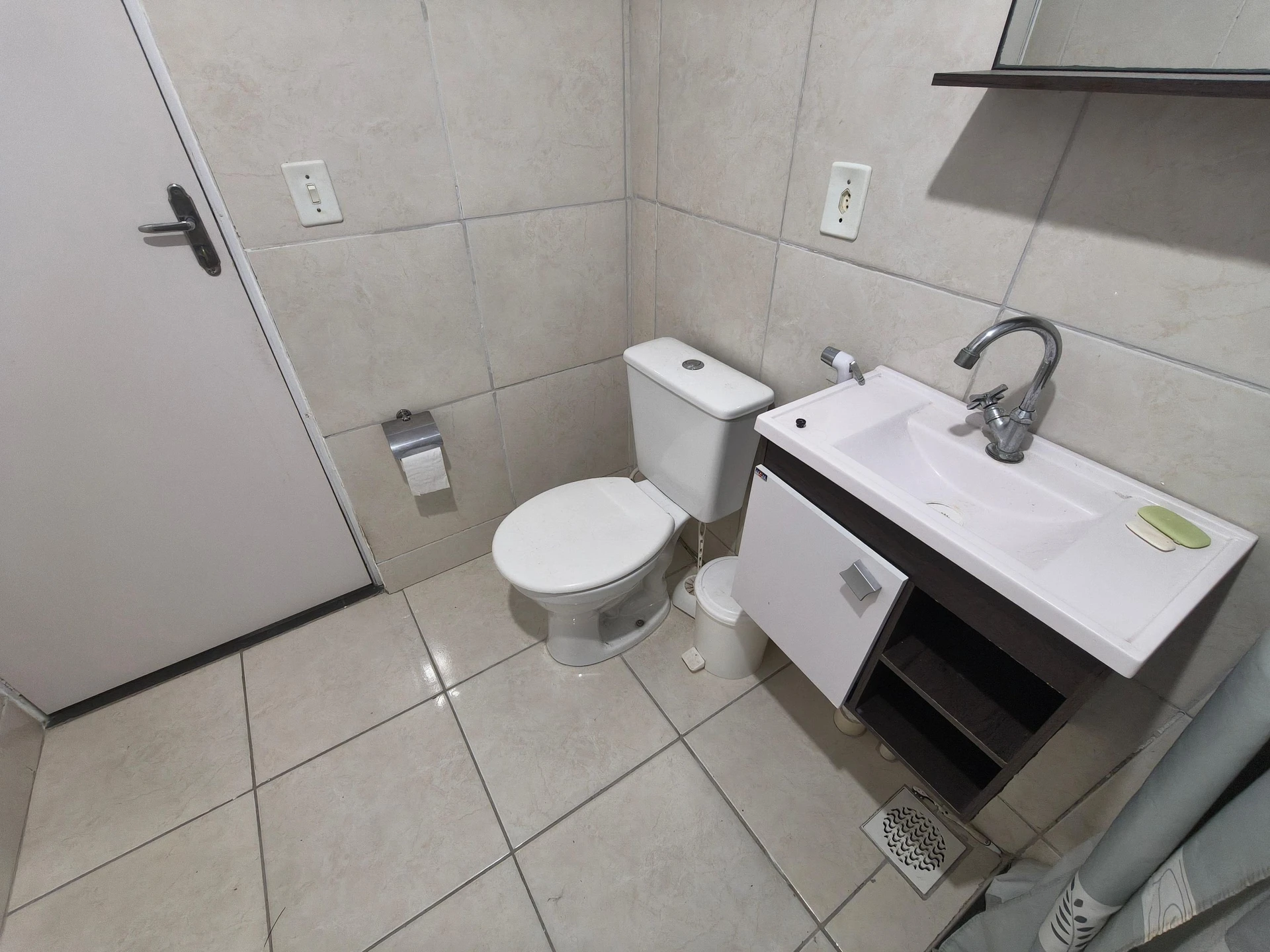 Квартира з 2 спальнями, 1 ванною і окремою кухнею — photo 3