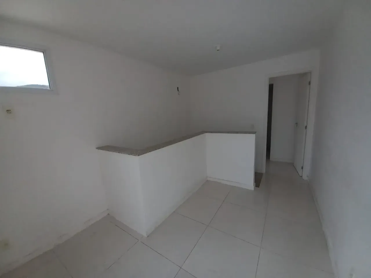 3-bedroom 3-bath apartment with 1 parking space — photo 18