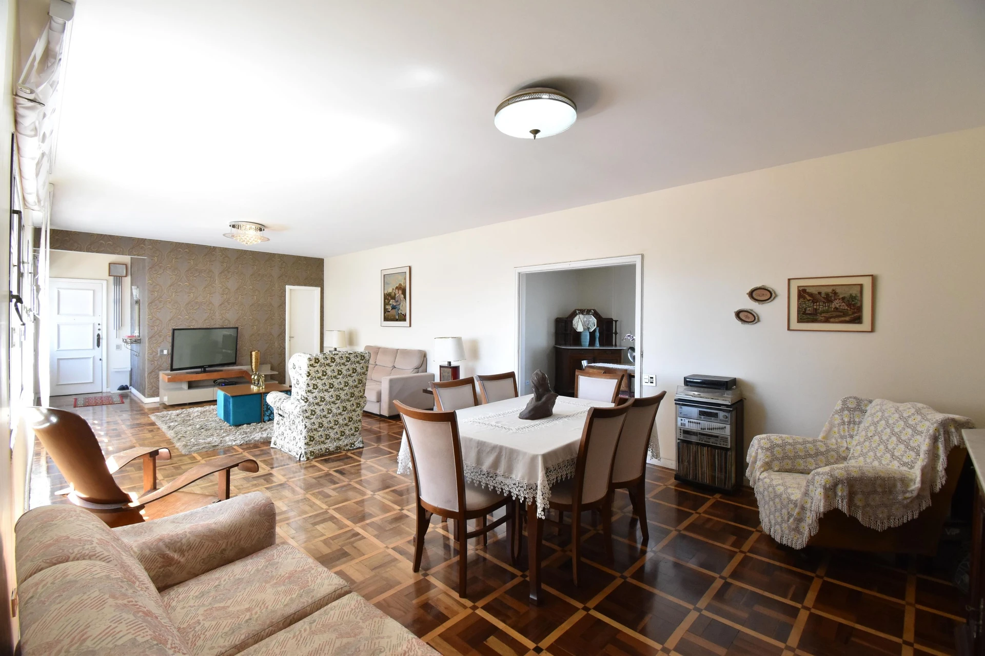 Bañera y 3 dormitorios: departamento de 219 m² — photo 18