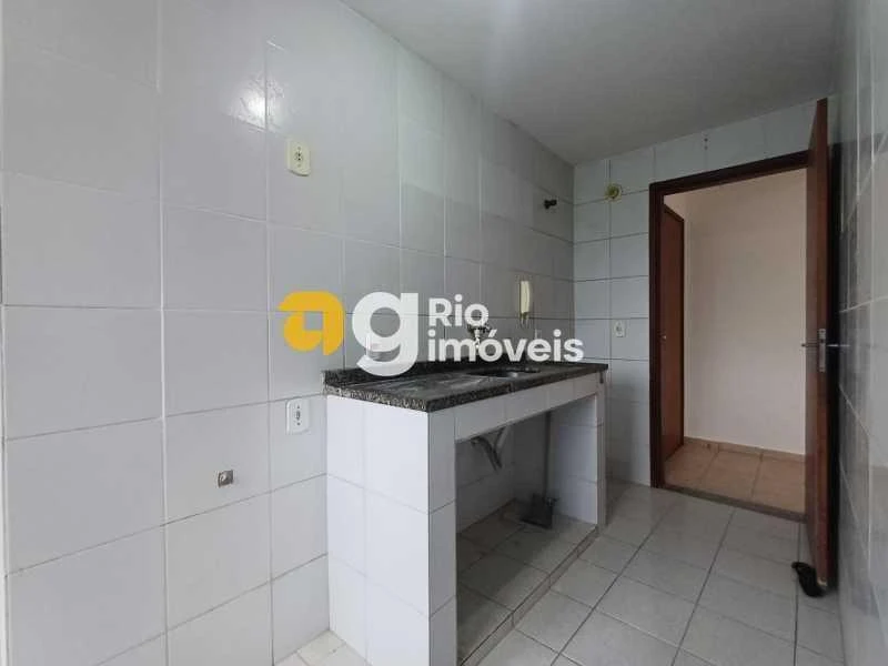 Apartamento de 68 m² e 2 quartos, Bento Ribeiro