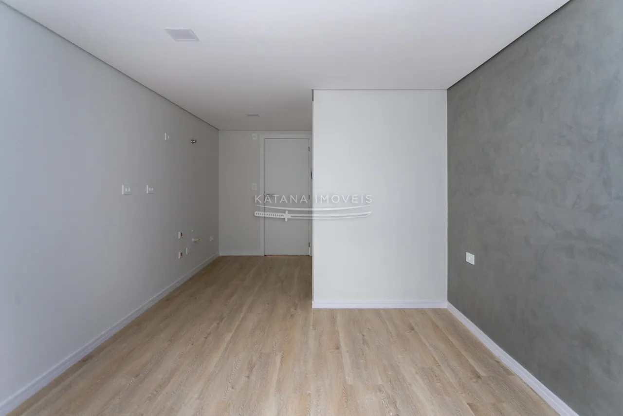 Apartamento de 1 quarto com cozinha compacta e box de vidro — photo 10
