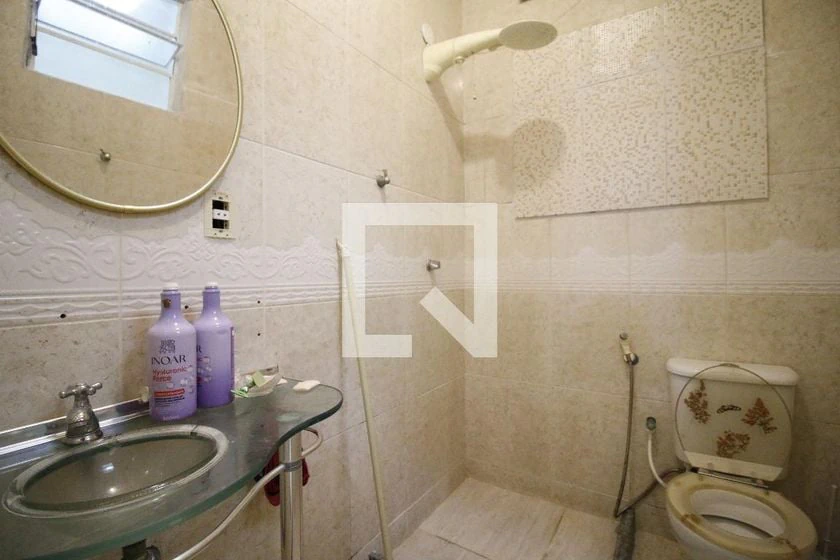 Apartamento de 260 m² com banheira e espaço de home office — photo 26