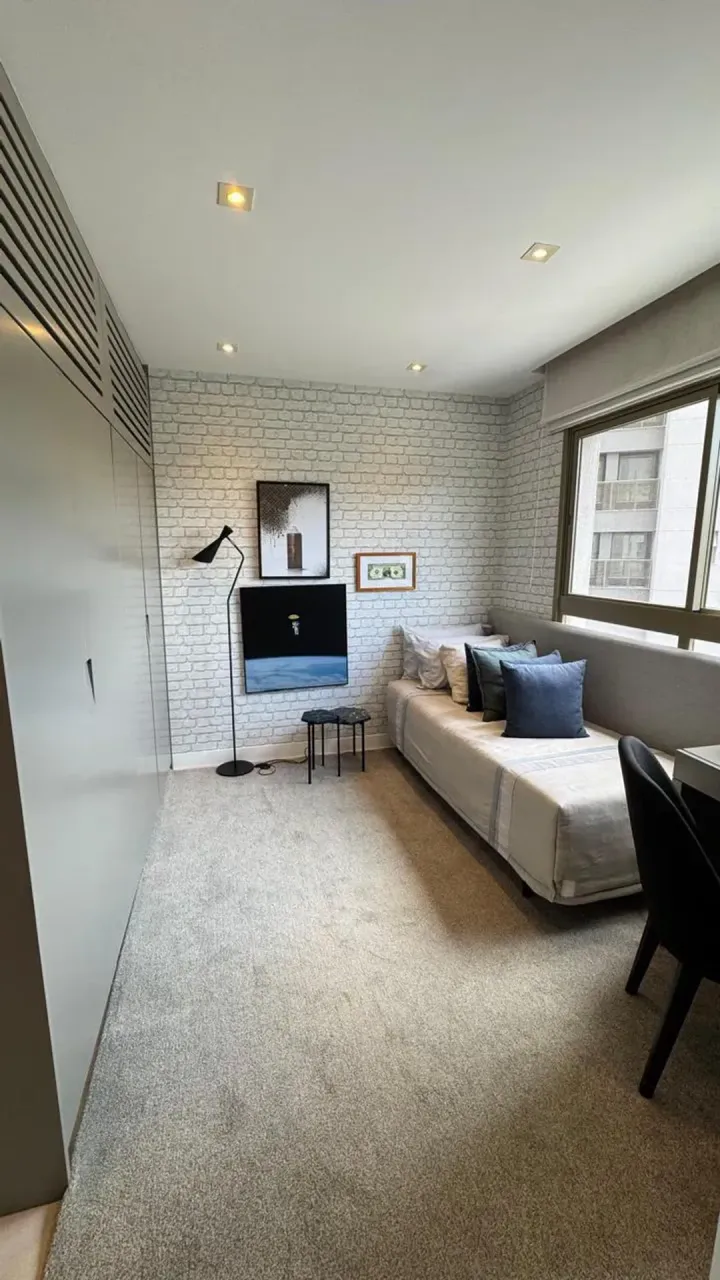 Furnished apartment with a closed kitchen and 4 bedrooms — photo 2
