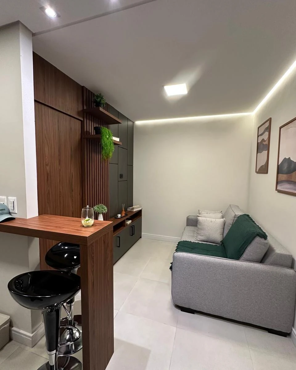 One-bedroom apartment in a building with a coworking space — photo 3