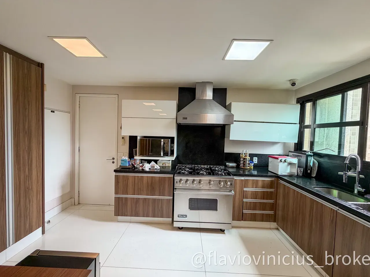 Apartamento mobiliado de 400 m² com 4 suítes e jardim — photo 6