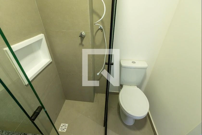 Studio, 28 m², with wood or laminate floors — photo 22