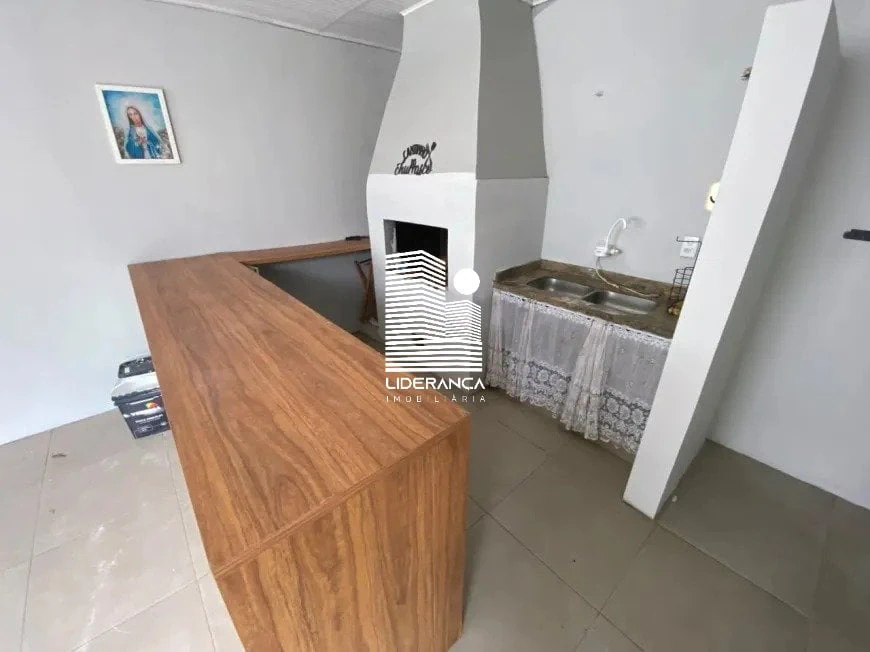 4-bedroom house with private garden and BBQ area — photo 5