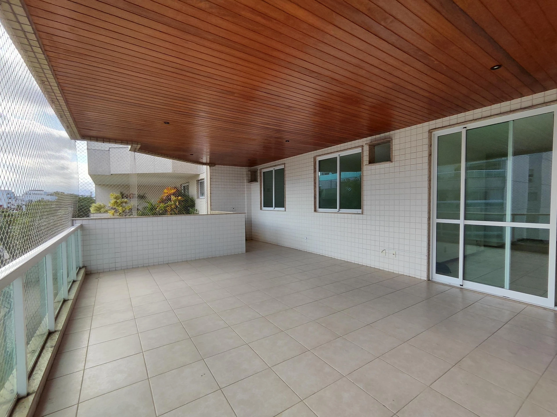 3-bedroom apartment, 1 with its own bathroom, 100 m² — photo 13