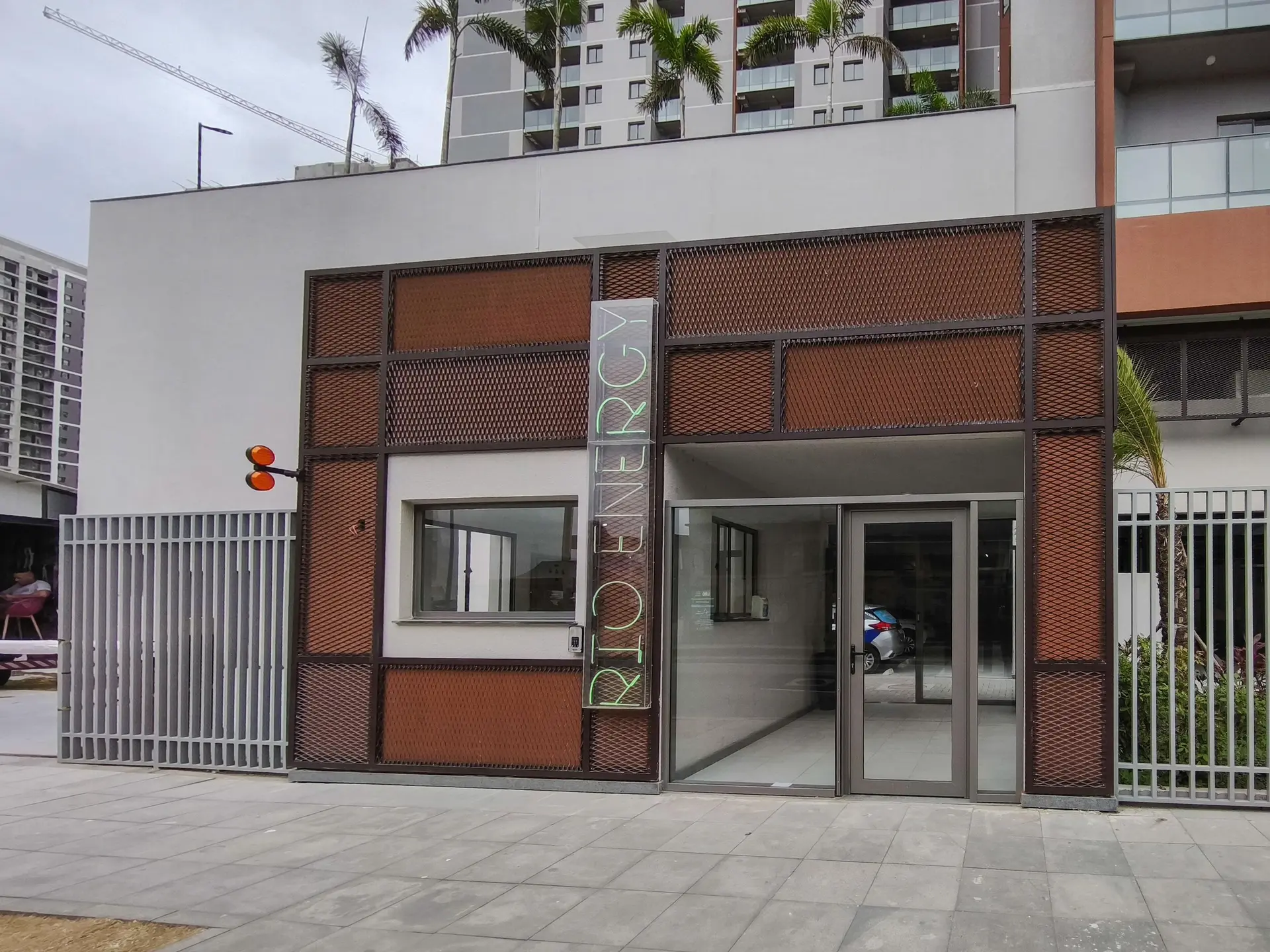 2-bedroom apartment in a building with a sauna — photo 96