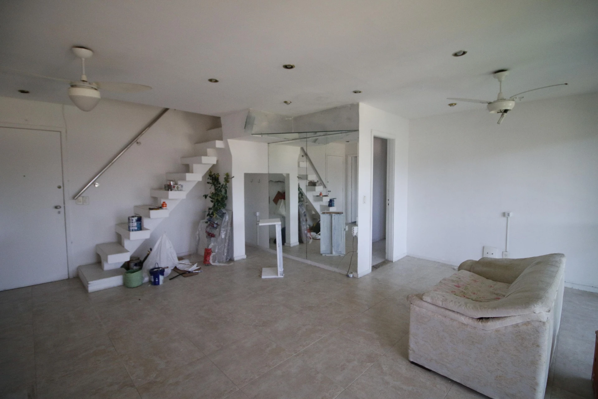 Apartamento mobiliado com 3 quartos e varanda — photo 4