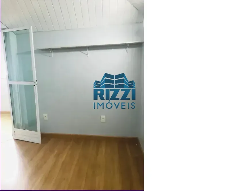 House with 4 bedrooms and a balcony with a built-in grill — photo 22