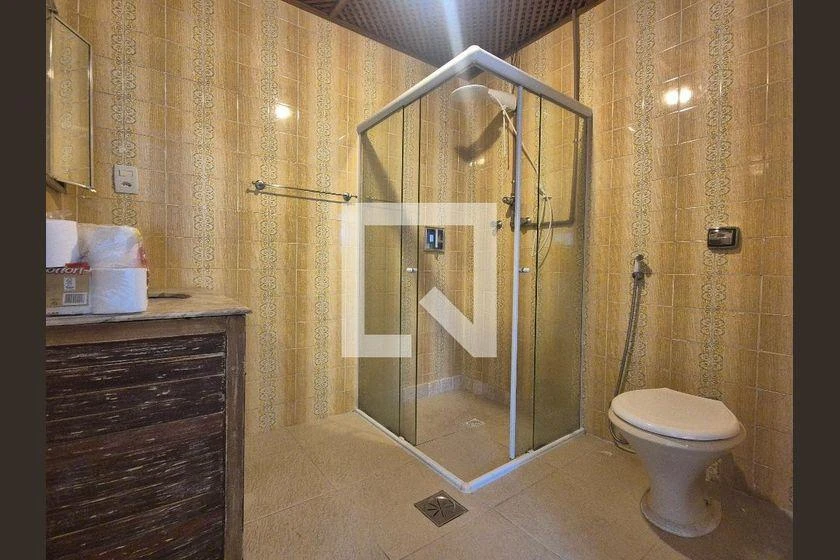 Casa para aluguel com 4 quartos e 2 suítes em 1500 m² — photo 36