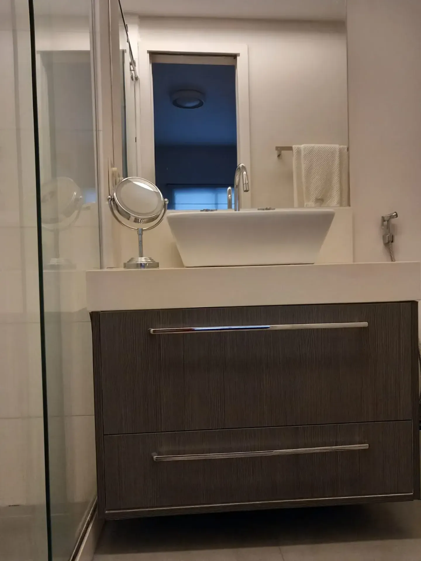 1-bedroom apartment with en-suite, 7th floor and private garden — photo 2