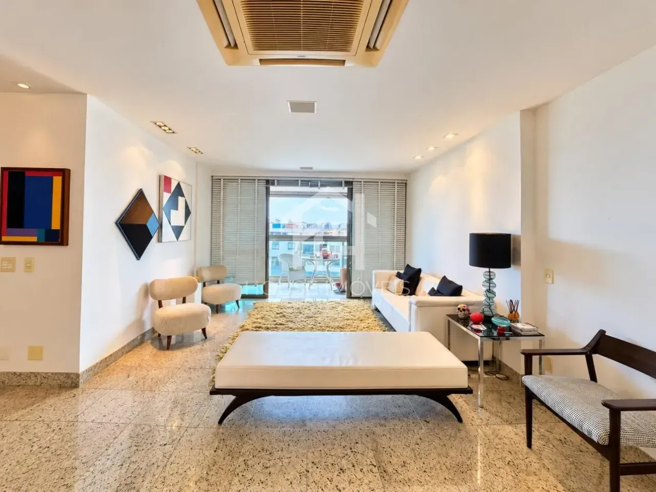 3-bedroom apartment with a water view in Rio de Janeiro — photo 13