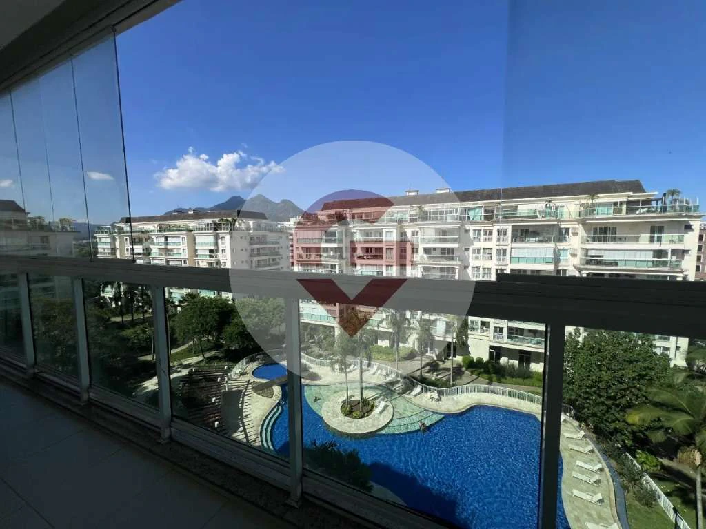 Furnished 200 m² apartment with 3 bedrooms and a suite — photo 18