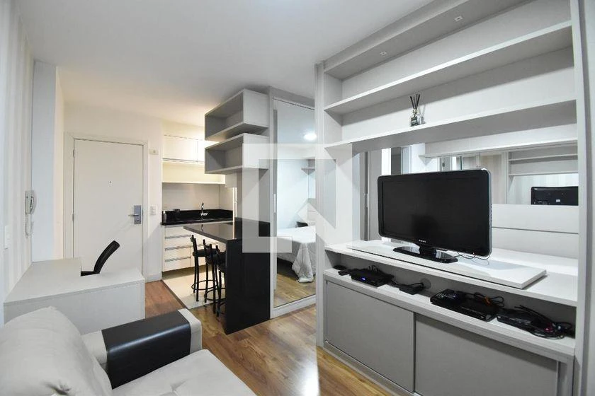 Furnished studio, 35 m², with a home office