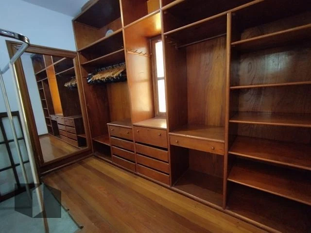 602 m² house with 4 bedrooms and a gas stove kitchen — photo 7