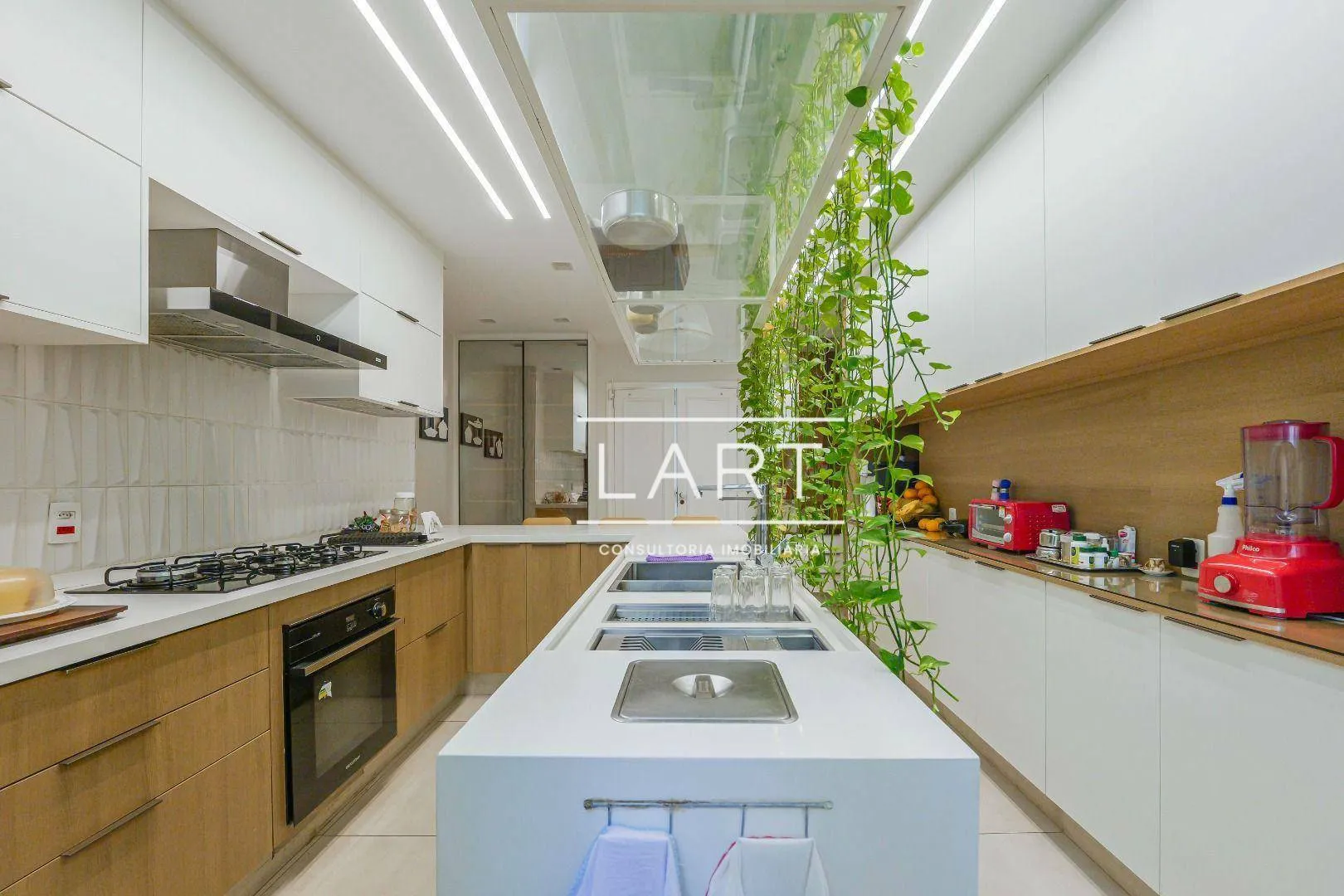 4-bedroom apartment with 453 m² and shared elevator — photo 29