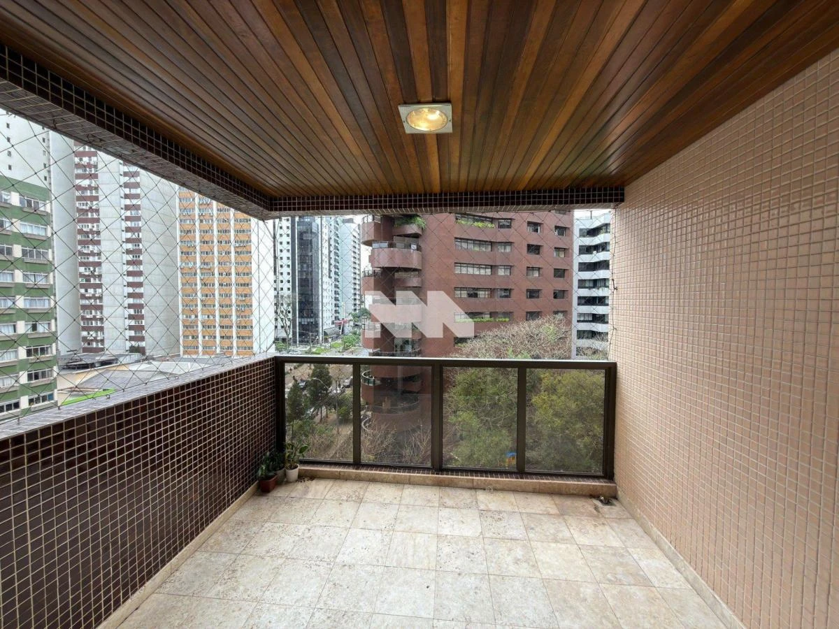 Rental apartment with a closed kitchen and gas stove