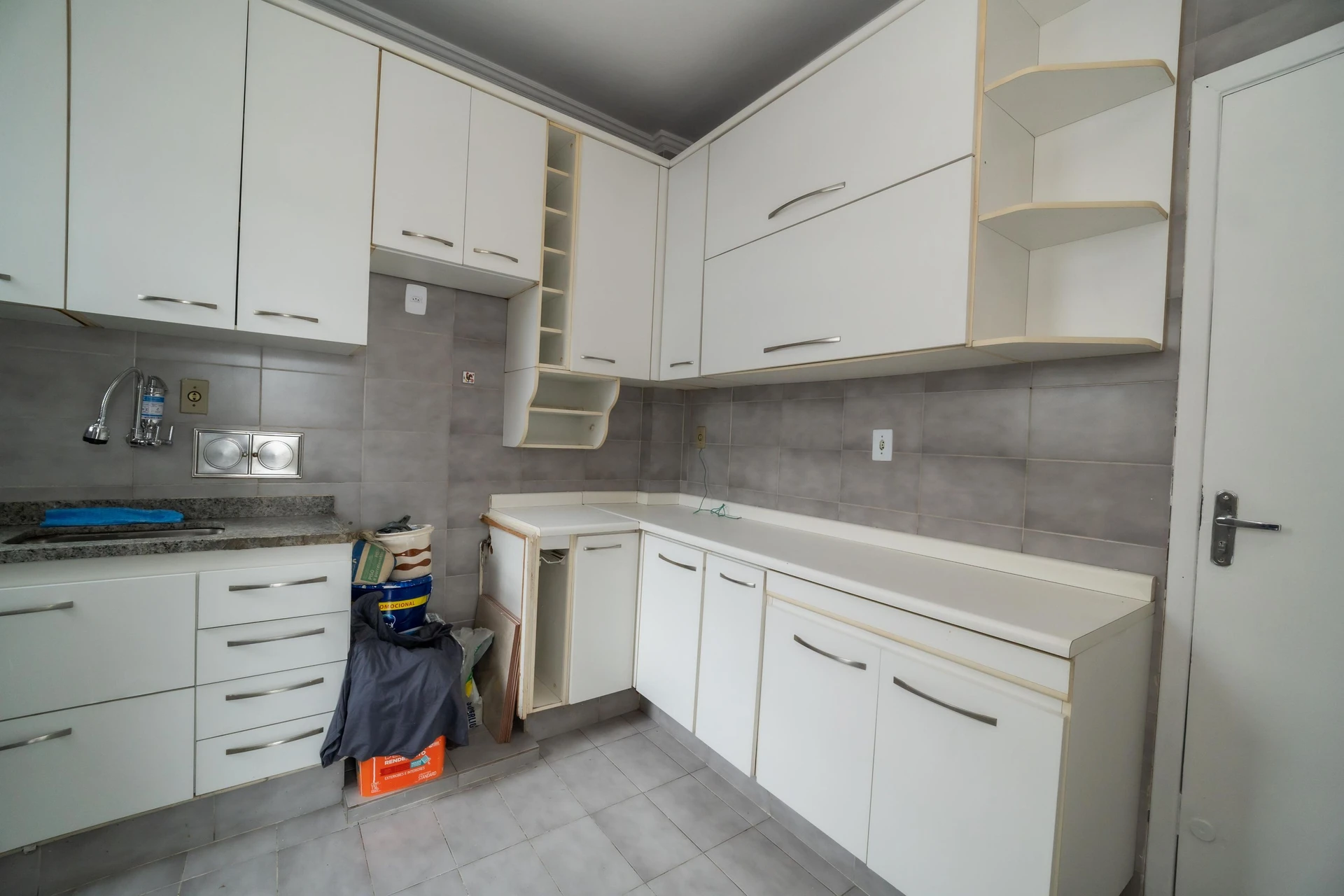 2-bedroom apartment, 52 m² — photo 2