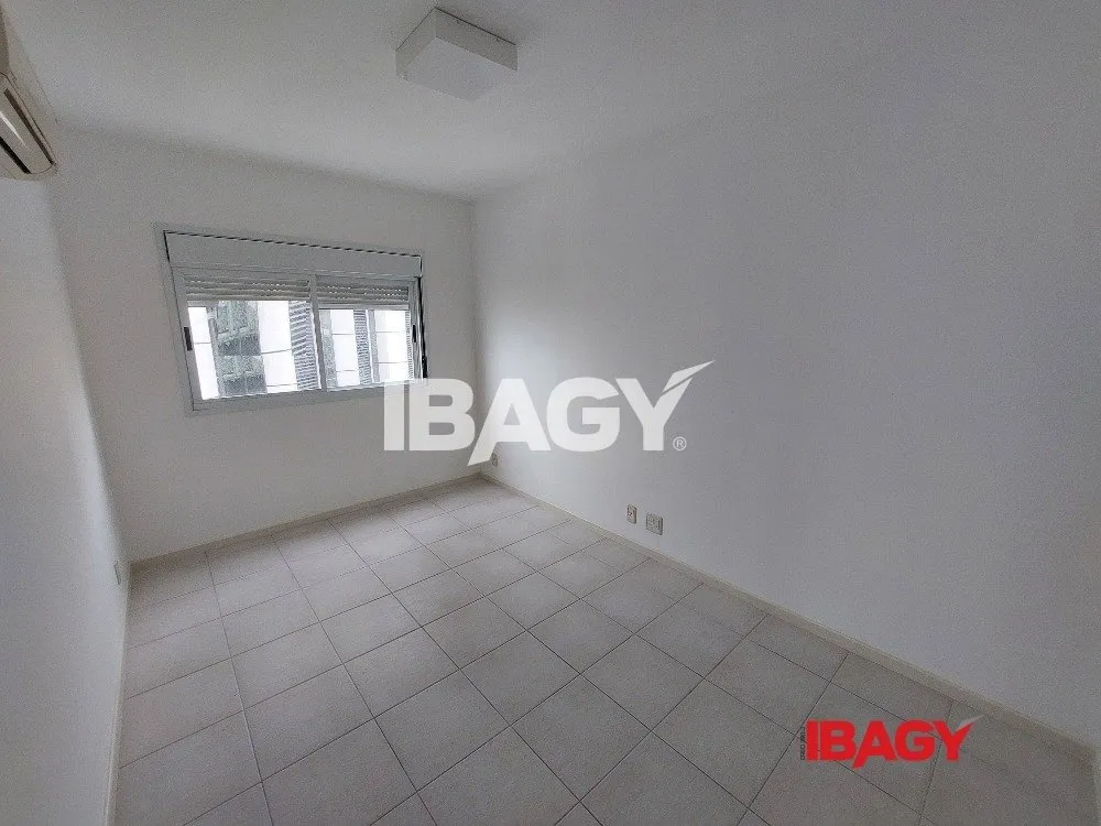 Мебльована квартира 151 м² з 3 спальнями — photo 30