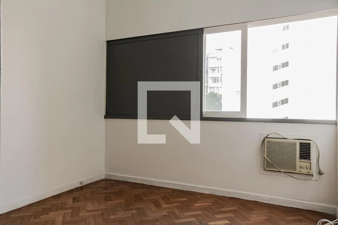 Apartment, 116 m², with wood or laminate floors — photo 14
