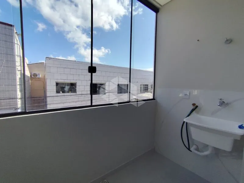 2-bedroom apartment with balcony and 52 m² — photo 4