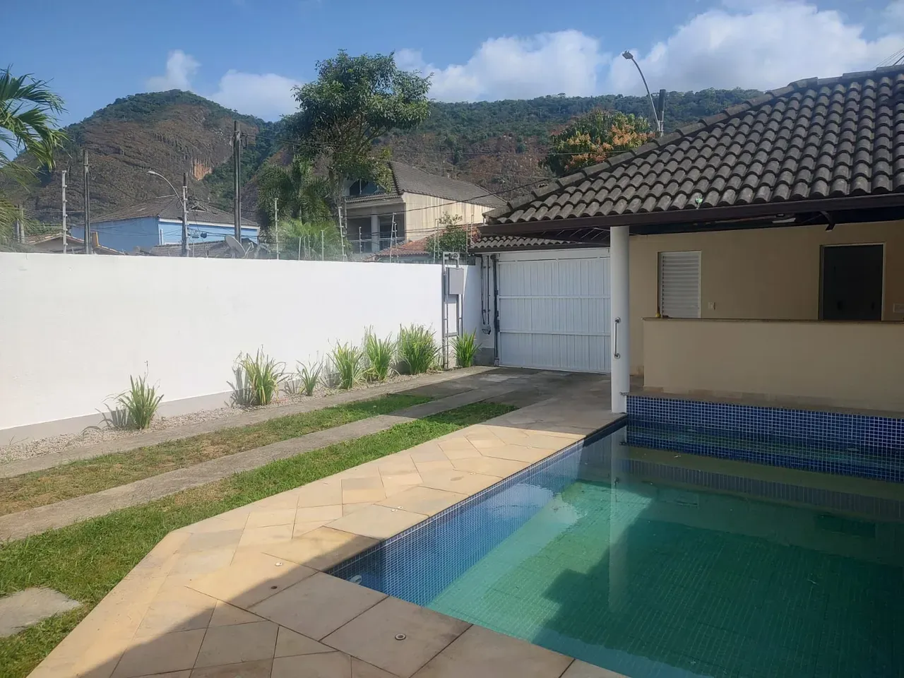 3-bedroom house with a mountain view in Rio de Janeiro — photo 6