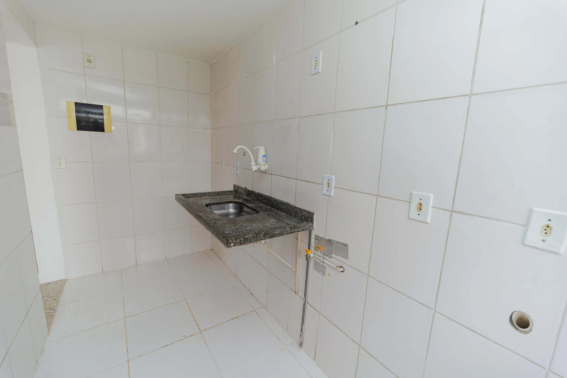 Apartment, 53 m², with wood or laminate floors — photo 18