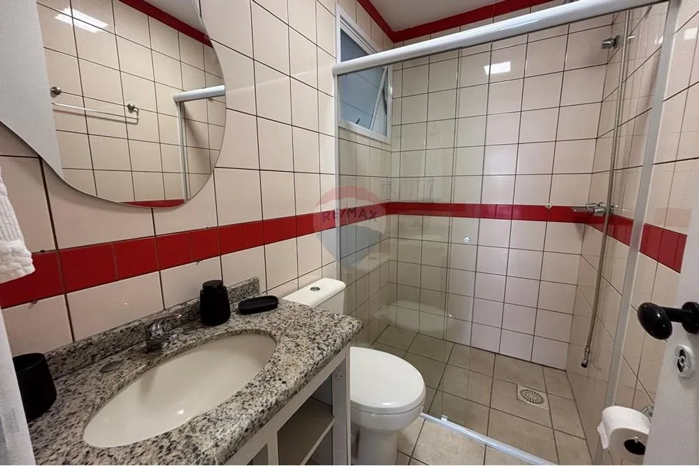 Apartamento de 1 dormitório com sacada e churrasqueira — photo 20