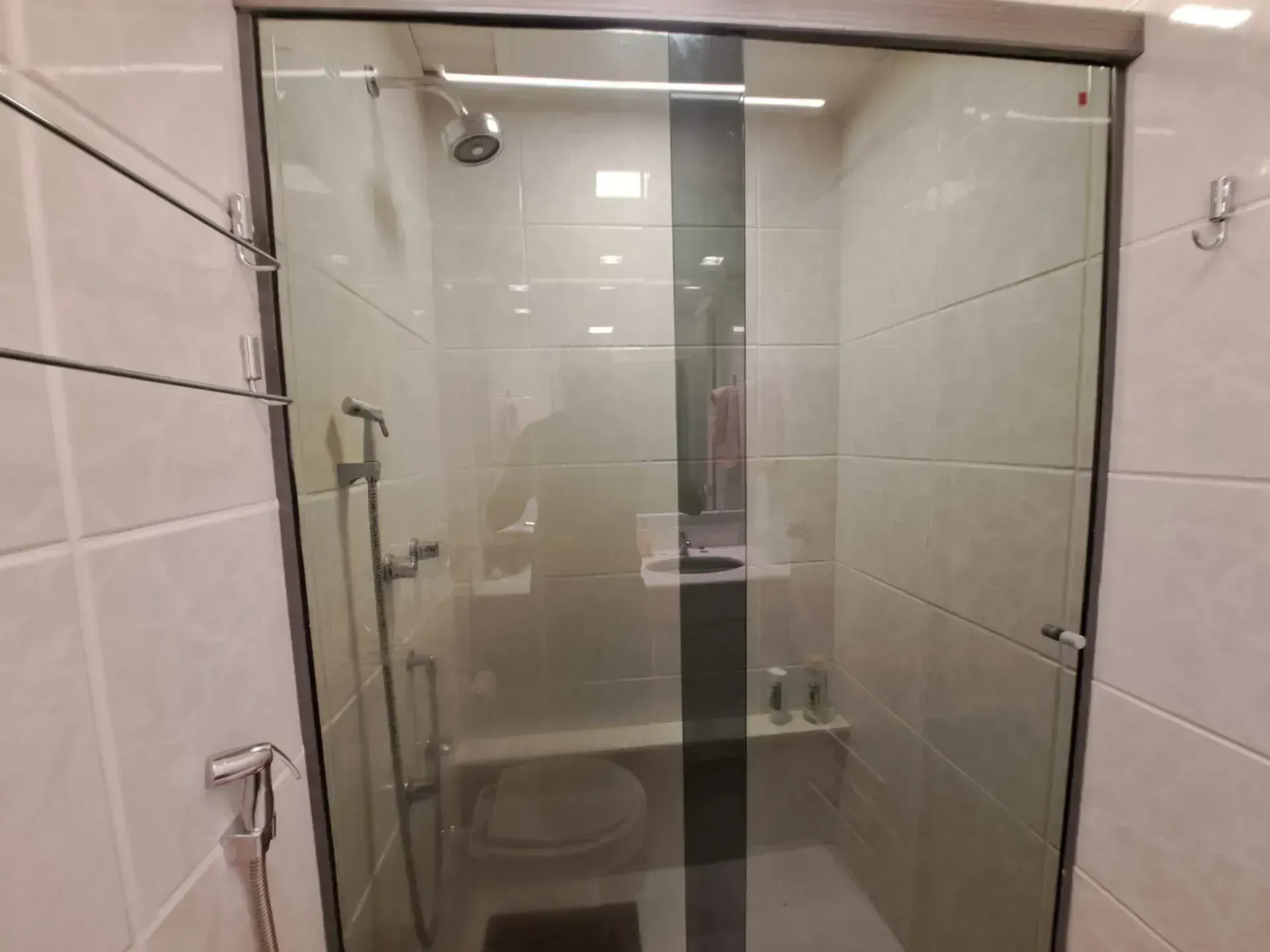 Furnished apartment with 4 bedrooms and 4 bathrooms — photo 30