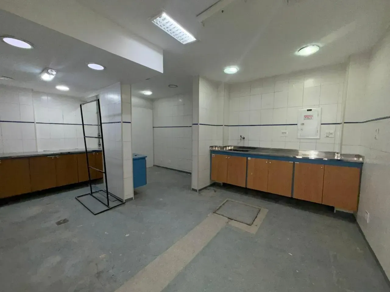 Casa comercial para aluguel com 385 m² e 4 quartos — photo 7