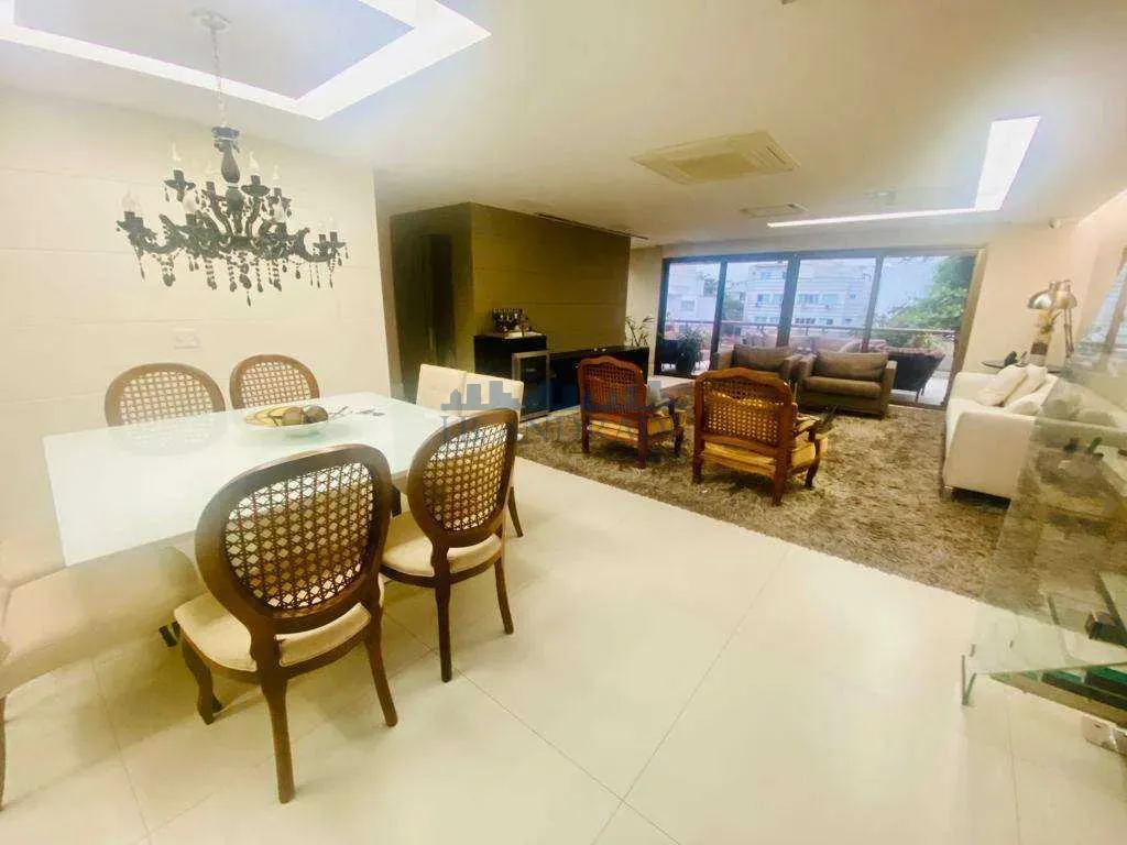 Furnished 4-bedroom apartment with 4 bathrooms — photo 13