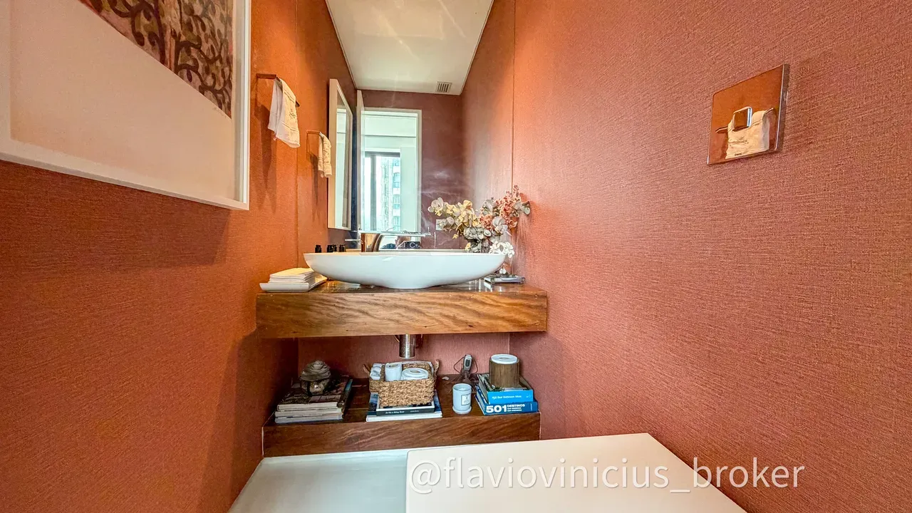 Apartamento mobiliado de 400 m² com 4 suítes e jardim — photo 4
