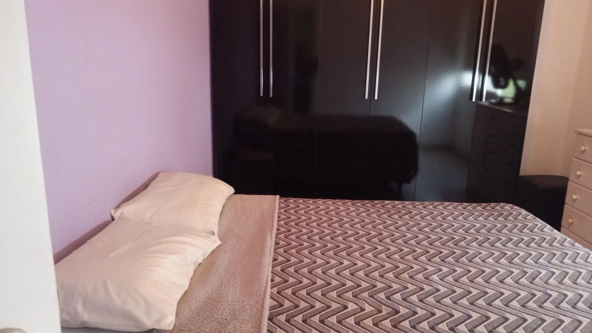 Furnished 3-bedroom apartment with 2 bathrooms — photo 5