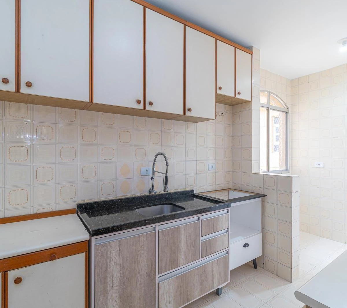 Departamento con piso de madera o laminado en Curitiba — photo 2