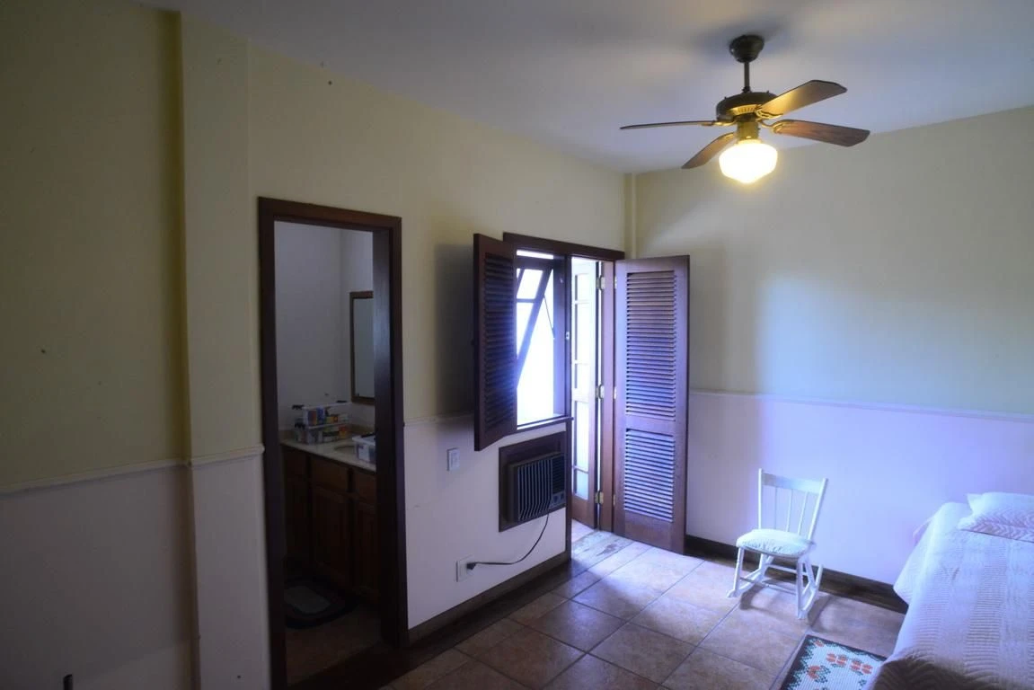 Casa mobiliada com 6 quartos e 5 suítes, com jardim — photo 39