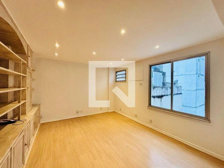 4-bedroom apartment with a walk-in closet in Rio de Janeiro — photo 19