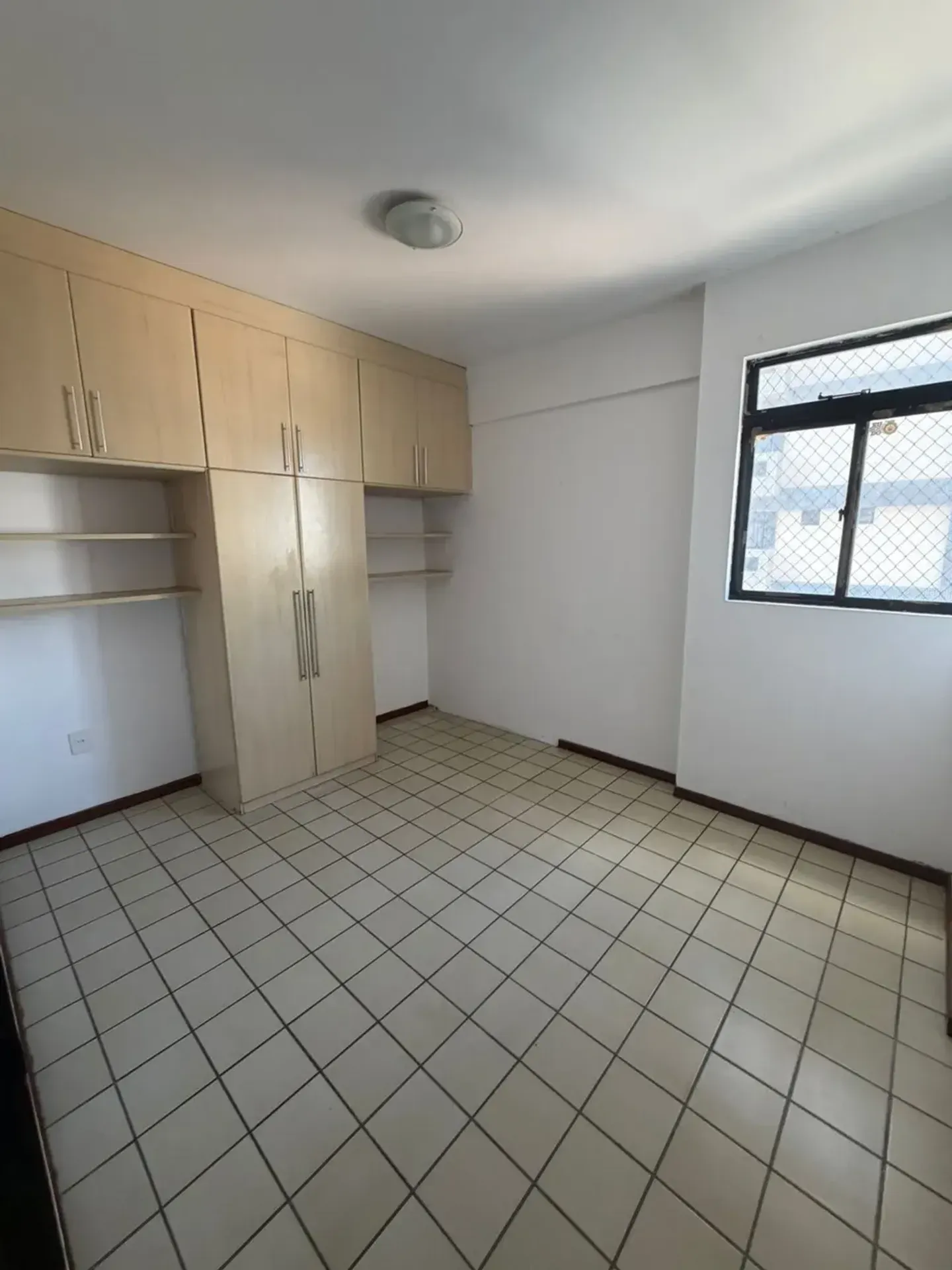 Квартира 110 м² з 3 спальнями та балконом — photo 12