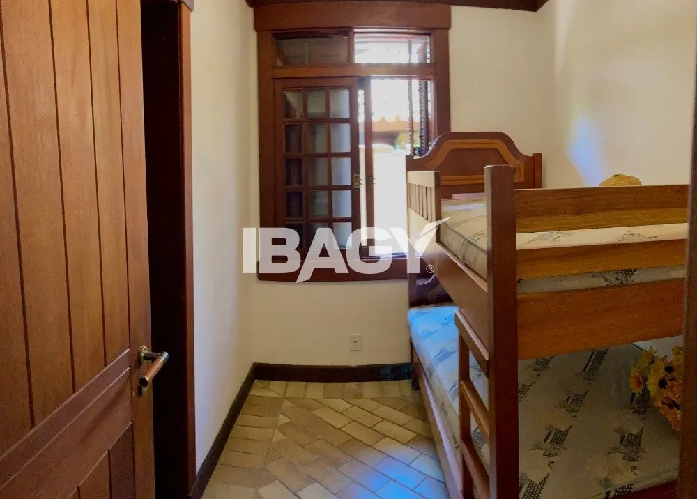 Casa amueblada con 5 dormitorios y 600 m² — photo 19