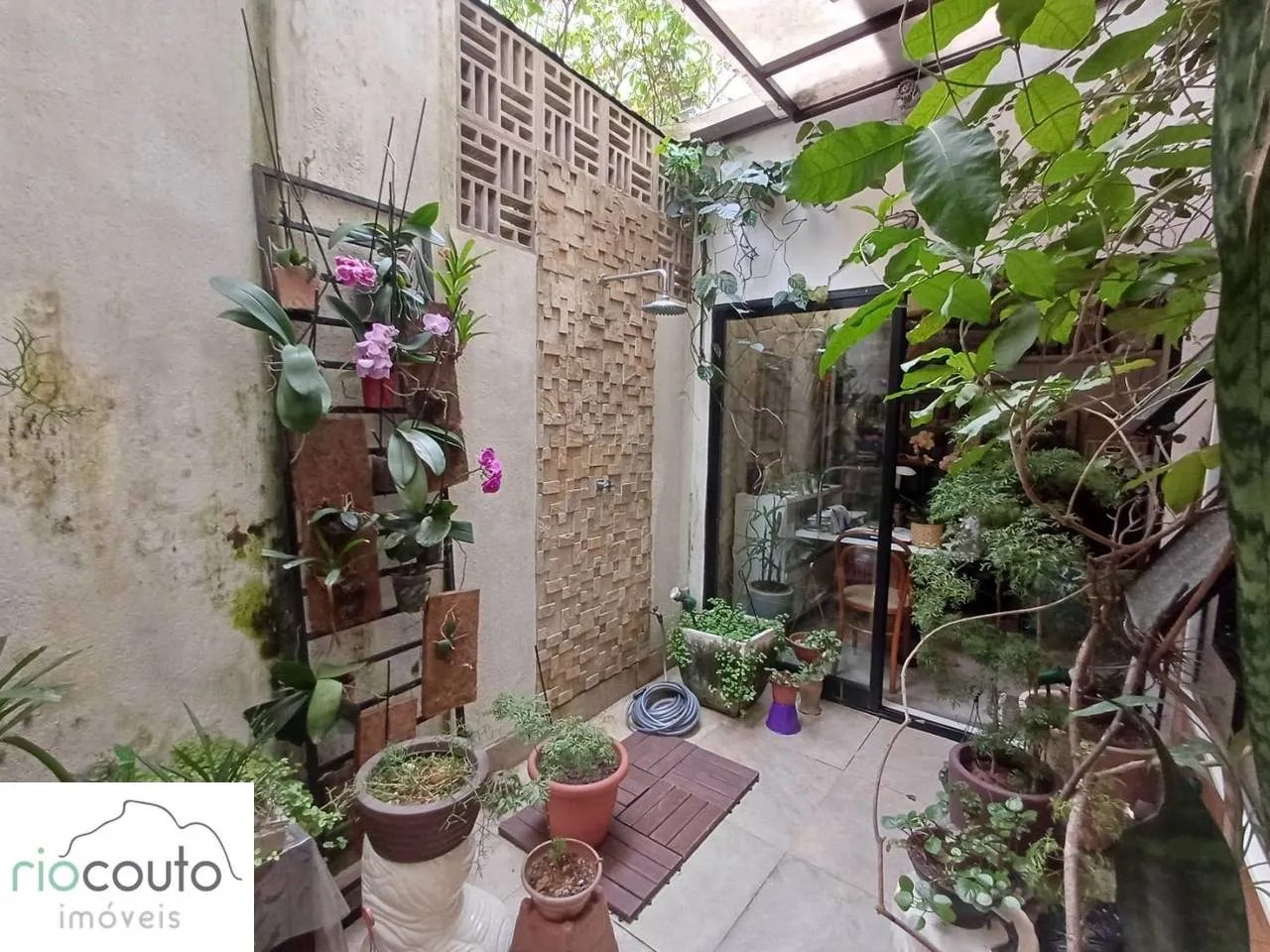 One-bedroom apartment with a home office in Rio de Janeiro — photo 11