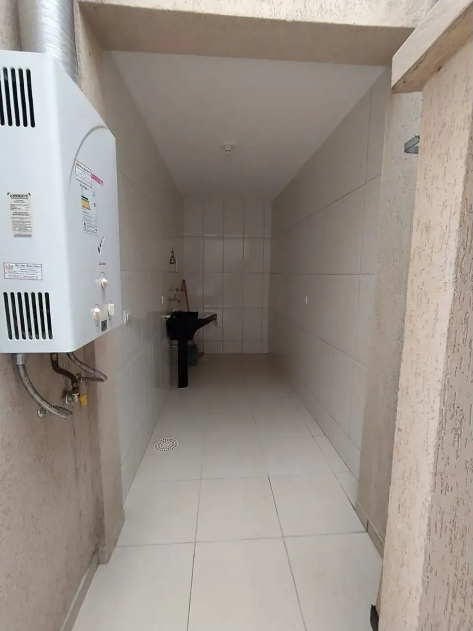 Rental house with 3 bedrooms and a gas stove kitchen — photo 6